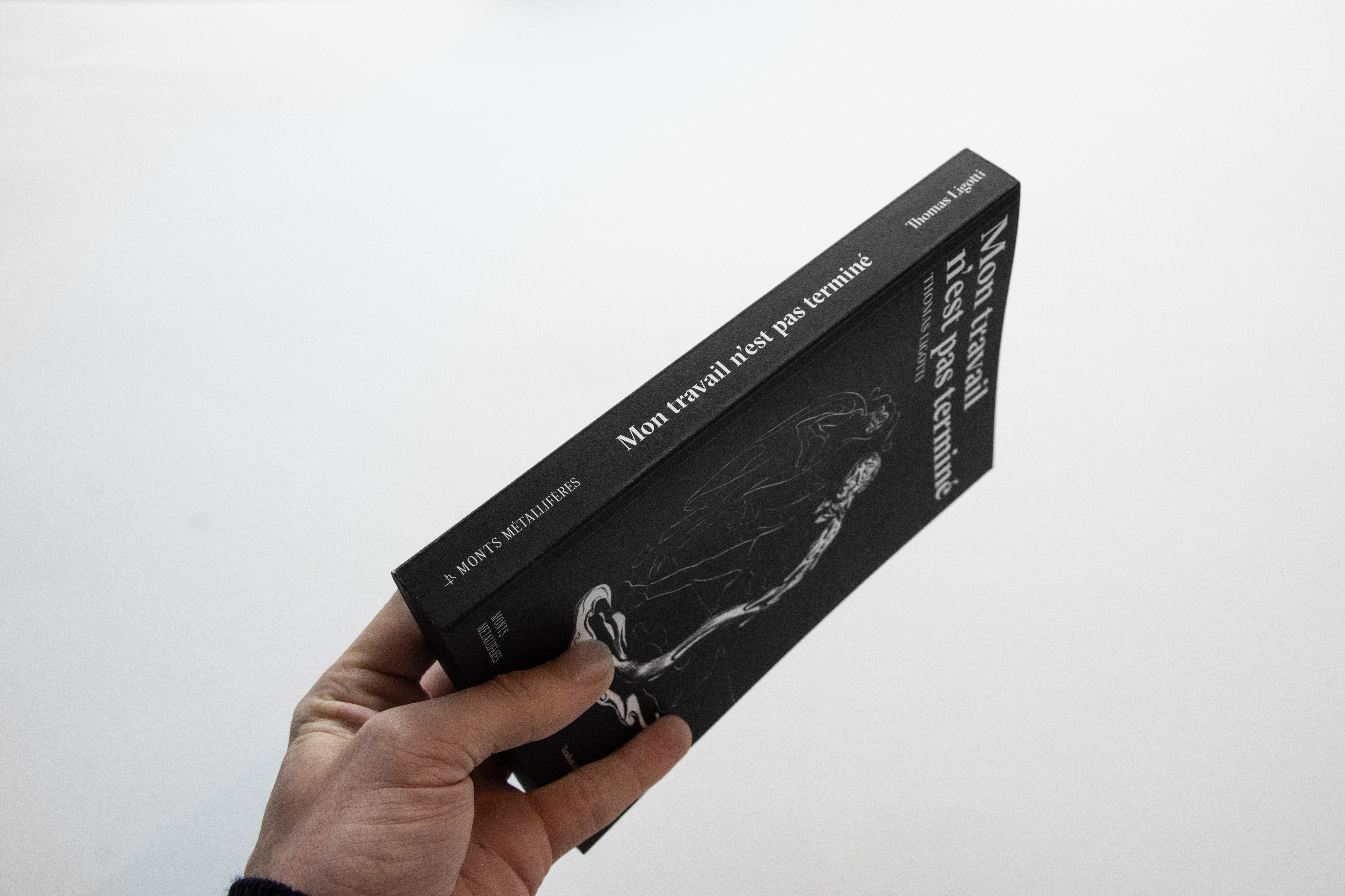 Couverture du livre Le vieux qui lisait des romans d'amour réédité par la maisond d'édition tishina