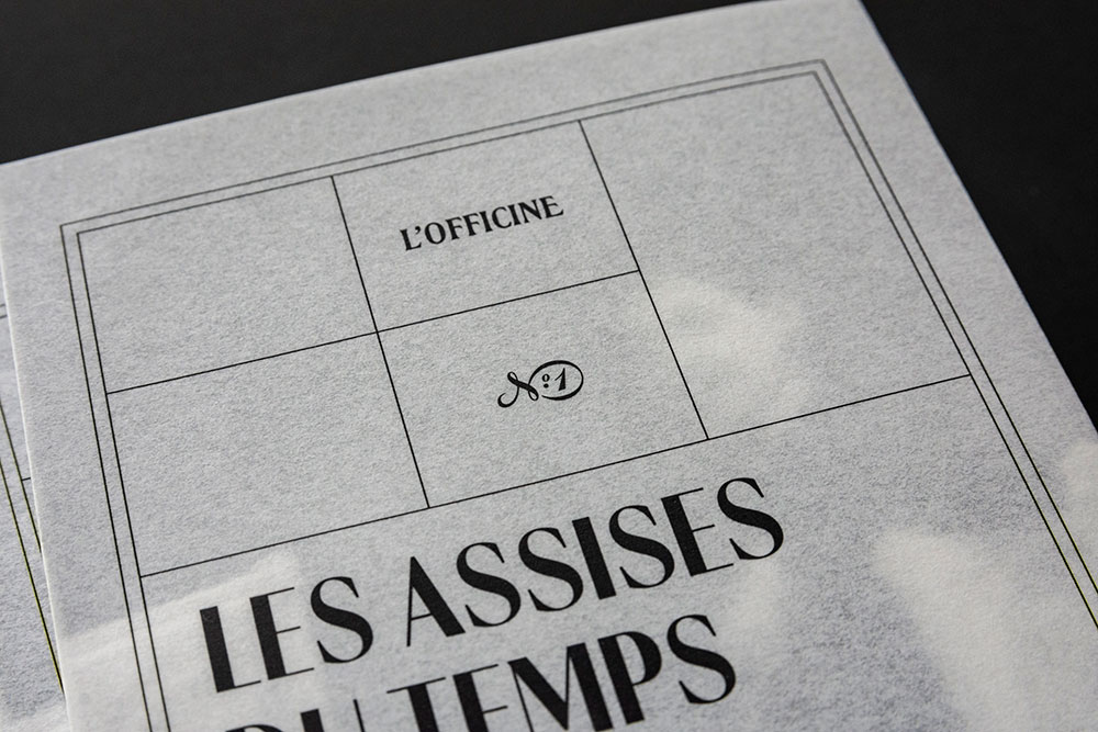 mise en forme du logo et du numéro 1 sur la couverture du livre